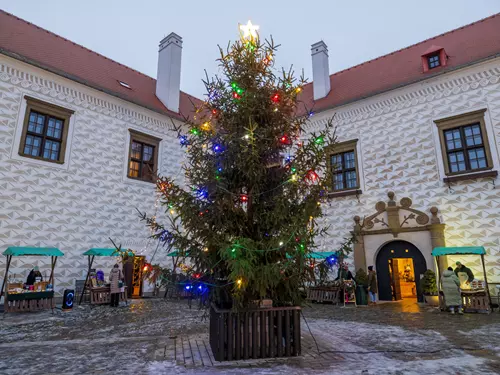 Adventní odpoledne na zámku Valeč
