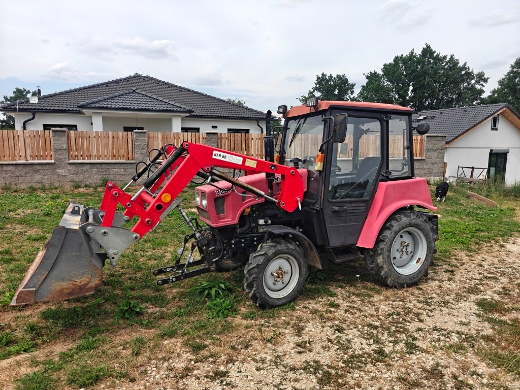 Traktor Belarus 320.4 36k