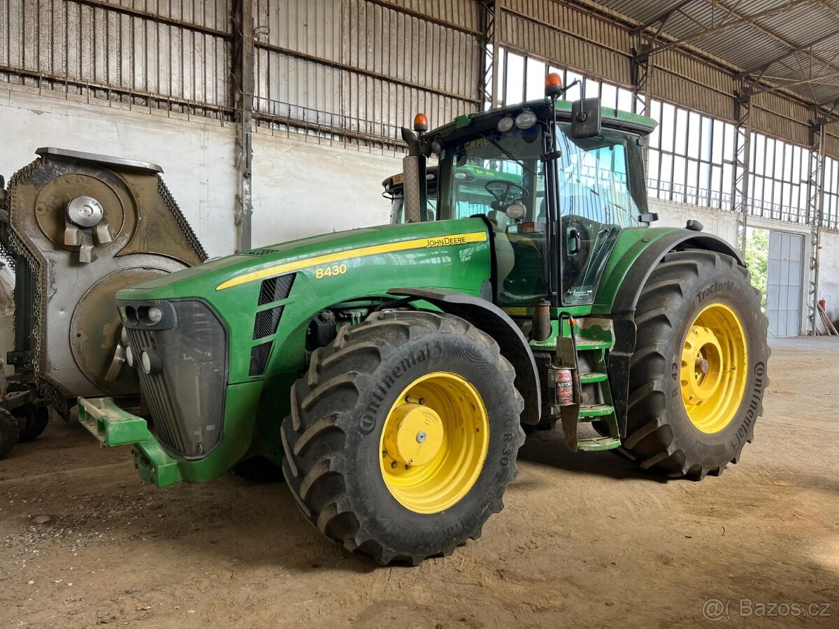 John Deere 8430 – 2008 – 11.455 mth – PowerShift